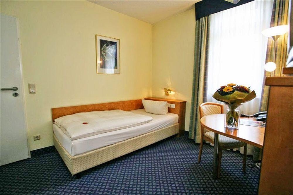 Hotel Viktoria Duesseldorf-Neuss - Self Check-In Exterior photo